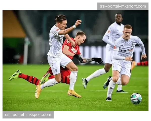 保级六分战前瞻:波鸿与科隆均遭遇严重伤病潮,比赛强度存疑 保级六分战前瞻:波鸿与科隆均遭遇严重伤病潮,比赛强度存疑