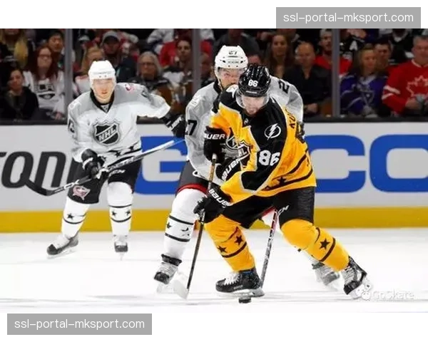 跟随装备经理的一天:揭秘 NHL 球队客场比赛的后勤保障 跟随装备经理的一天:揭秘 NHL 球队客场比赛的后勤保障