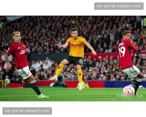 西汉姆联vs狼队：铁锤帮主场迎战状态上升的对手